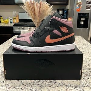 NWT Air Jordan Mid SE Black/Sky J Orange-Sky J Mauve Noir Size 12